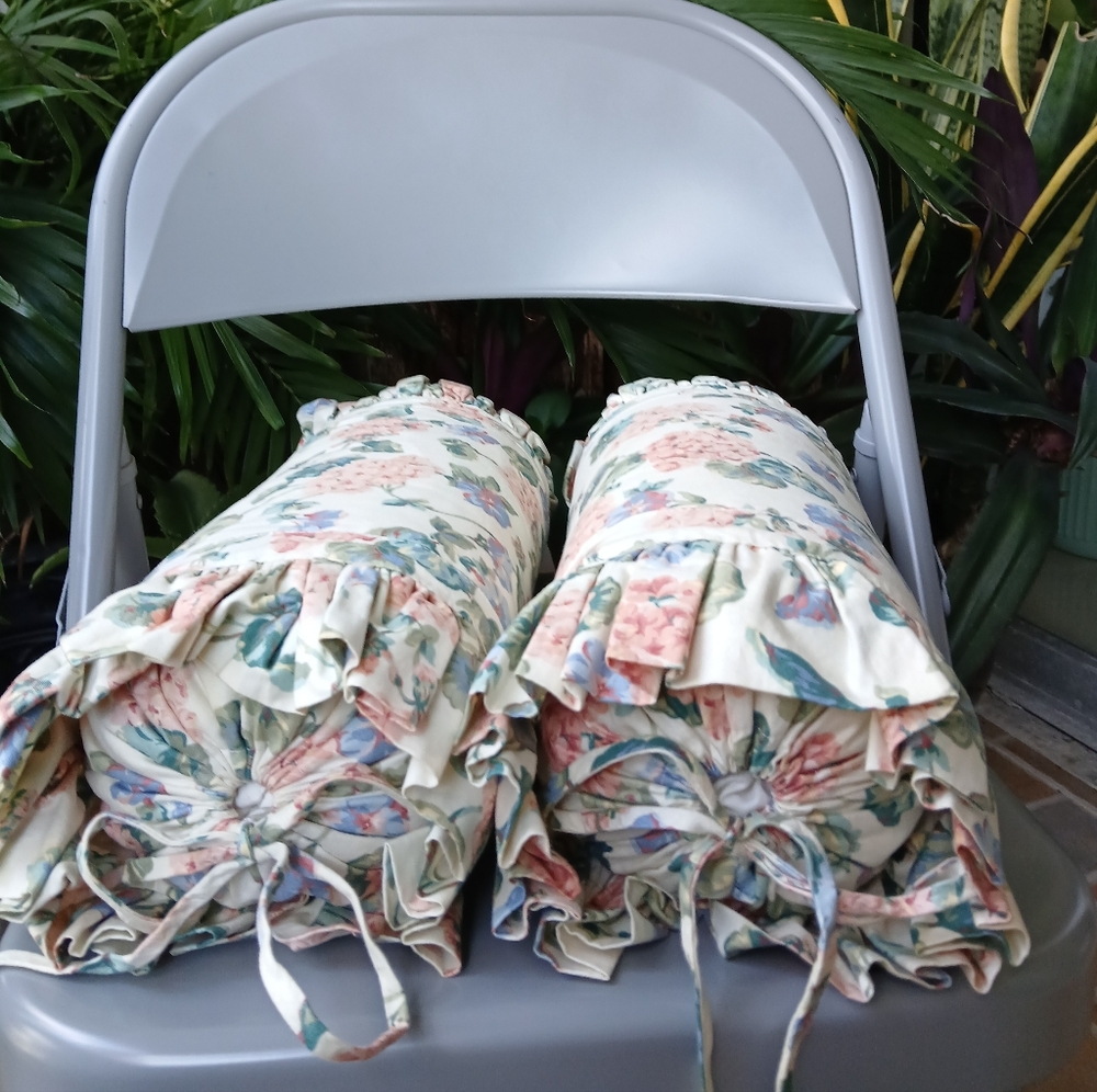 🔥NEW PILLOW SET NECKROLL Floral HYDRANGEA Ruffled FRENCH COUNTRY - Picture 2 of 6